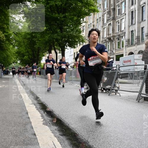 14.06.2026 - REWE Women's Run J. Mangold http://msf.ph/oto/9752356 14.06.2026 10:07:18 Ziel 10861, 10924, 10965, 11077 meine-sportfotos.de