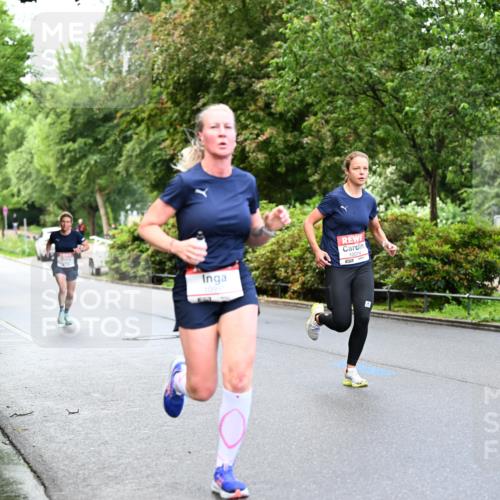 14.06.2026 - REWE Women's Run Dr. Thomas Lammeyer http://msf.ph/oto/9752376 14.06.2026 09:15:16 Laufen 1099, 10074 meine-sportfotos.de