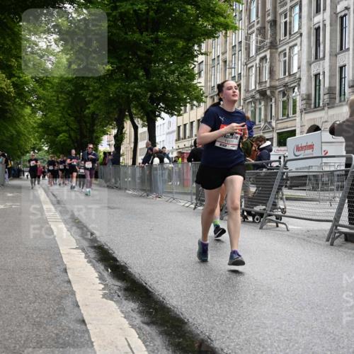 14.06.2026 - REWE Women's Run J. Mangold http://msf.ph/oto/9752381 14.06.2026 10:07:20 Ziel 10861, 10924, 10965, 11077 meine-sportfotos.de