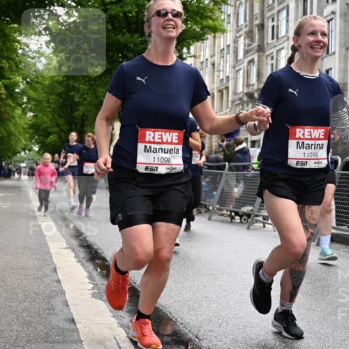 14.06.2026 - REWE Women's Run J. Mangold http://msf.ph/oto/9752435 14.06.2026 10:07:32 Ziel 10126, 10164, 10194, 10237, 10350, 10414, 10685, 10852, 11021, 11033, 11062, 11063, 11098, 11099, 11156, 11496 meine-sportfotos.de