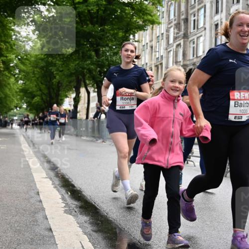 14.06.2026 - REWE Women's Run J. Mangold http://msf.ph/oto/9752471 14.06.2026 10:07:36 Ziel 10126, 10164, 10213, 10350, 10414, 10685, 10852, 11033, 11063, 11073, 11098, 11099, 11156 meine-sportfotos.de