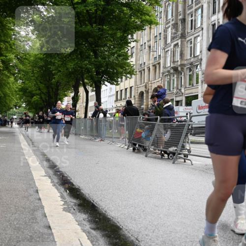 14.06.2026 - REWE Women's Run J. Mangold http://msf.ph/oto/9752481 14.06.2026 10:07:37 Ziel 10126, 10164, 10213, 10350, 10414, 10685, 10852, 11033, 11063, 11073, 11156 meine-sportfotos.de