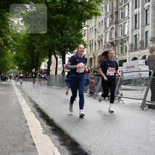 14.06.2026 - REWE Women's Run J. Mangold http://msf.ph/oto/9752493 14.06.2026 10:07:41 Ziel 10213, 10414, 10685, 11063, 11073, 11480 meine-sportfotos.de