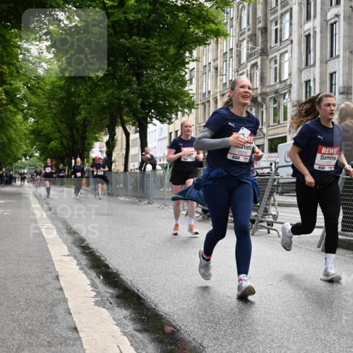 14.06.2026 - REWE Women's Run J. Mangold http://msf.ph/oto/9752502 14.06.2026 10:07:42 Ziel 10213, 11073, 11480 meine-sportfotos.de