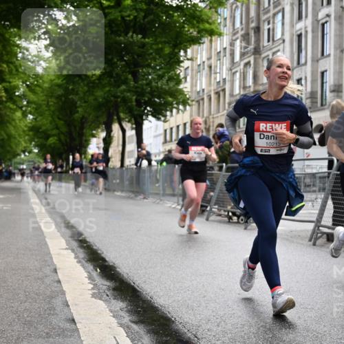 14.06.2026 - REWE Women's Run J. Mangold http://msf.ph/oto/9752504 14.06.2026 10:07:42 Ziel 10213, 11073, 11480 meine-sportfotos.de