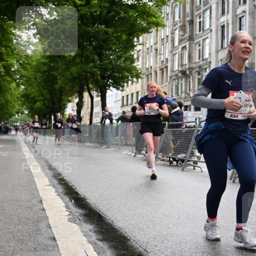 14.06.2026 - REWE Women's Run J. Mangold http://msf.ph/oto/9752506 14.06.2026 10:07:42 Ziel 10213, 11073, 11480 meine-sportfotos.de