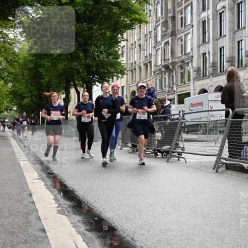 14.06.2026 - REWE Women's Run J. Mangold http://msf.ph/oto/9752521 14.06.2026 10:07:49 Ziel 10353, 10723, 10739, 10743, 11145, 11376, 11393 meine-sportfotos.de