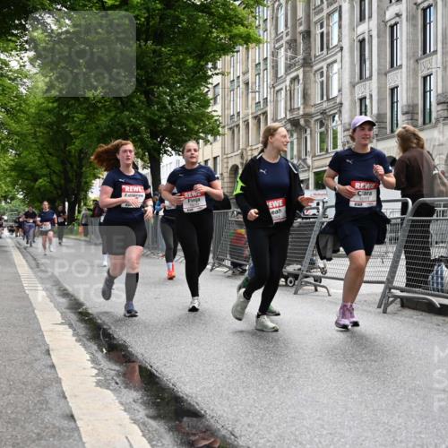 14.06.2026 - REWE Women's Run J. Mangold http://msf.ph/oto/9752534 14.06.2026 10:07:50 Ziel 10353, 10723, 10739, 10743, 11145, 11376, 11393 meine-sportfotos.de