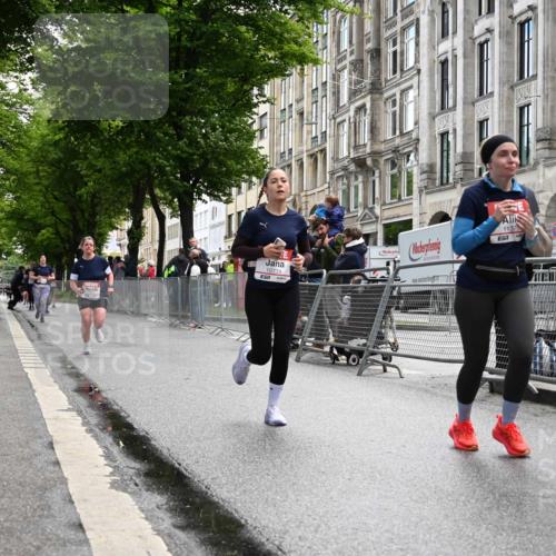14.06.2026 - REWE Women's Run J. Mangold http://msf.ph/oto/9752566 14.06.2026 10:07:54 Ziel 10353, 10371, 10723, 10739, 10743, 11145, 11376, 11393 meine-sportfotos.de