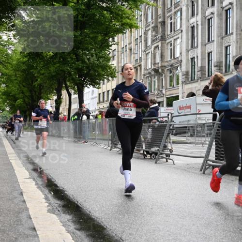 14.06.2026 - REWE Women's Run J. Mangold http://msf.ph/oto/9752569 14.06.2026 10:07:54 Ziel 10353, 10371, 10723, 10739, 10743, 11145, 11376, 11393 meine-sportfotos.de