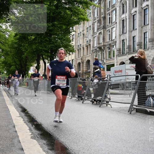 14.06.2026 - REWE Women's Run J. Mangold http://msf.ph/oto/9752578 14.06.2026 10:07:57 Ziel 10371, 10578, 10739, 11376, 11525 meine-sportfotos.de