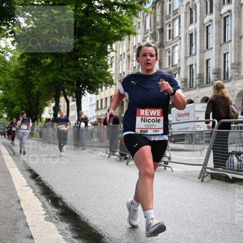 14.06.2026 - REWE Women's Run J. Mangold http://msf.ph/oto/9752585 14.06.2026 10:07:57 Ziel 10371, 10578, 10739, 11376, 11525 meine-sportfotos.de