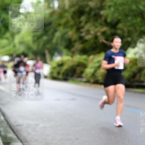 14.06.2026 - REWE Women's Run Dr. Thomas Lammeyer http://msf.ph/oto/9752597 14.06.2026 09:15:32 Laufen 10, 7 meine-sportfotos.de