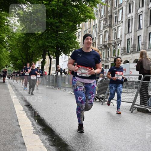14.06.2026 - REWE Women's Run J. Mangold http://msf.ph/oto/9752600 14.06.2026 10:08:03 Ziel 10504, 10574, 10578, 10582, 10760, 10764, 11525 meine-sportfotos.de
