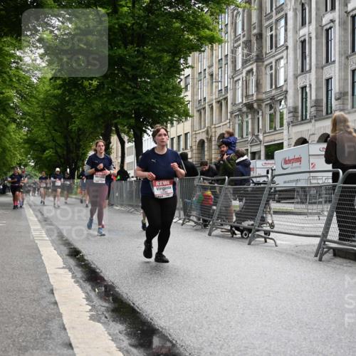 14.06.2026 - REWE Women's Run J. Mangold http://msf.ph/oto/9752615 14.06.2026 10:08:05 Ziel 10504, 10574, 10578, 10582, 10760, 10764, 11525 meine-sportfotos.de