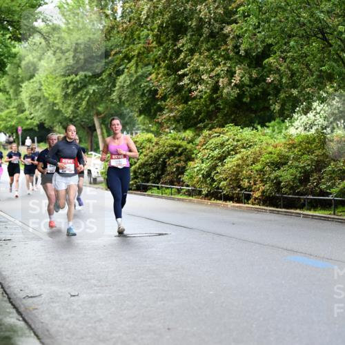 14.06.2026 - REWE Women's Run Dr. Thomas Lammeyer http://msf.ph/oto/9752619 14.06.2026 09:15:34 Laufen 11529 meine-sportfotos.de