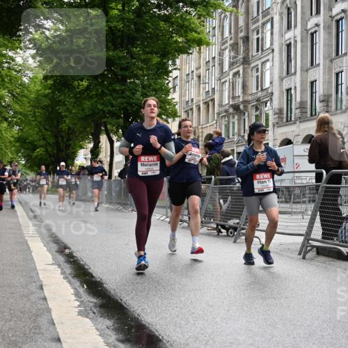 14.06.2026 - REWE Women's Run J. Mangold http://msf.ph/oto/9752630 14.06.2026 10:08:08 Ziel 10504, 10574, 10582, 10760, 10764, 11200 meine-sportfotos.de