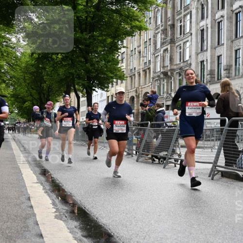 14.06.2026 - REWE Women's Run J. Mangold http://msf.ph/oto/9752645 14.06.2026 10:08:14 Ziel 10022, 10766, 10963, 11176, 11200 meine-sportfotos.de