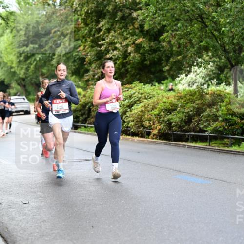 14.06.2026 - REWE Women's Run Dr. Thomas Lammeyer http://msf.ph/oto/9752647 14.06.2026 09:15:35 Laufen 11530, 57, 11529, 5 meine-sportfotos.de