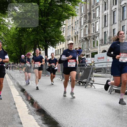14.06.2026 - REWE Women's Run J. Mangold http://msf.ph/oto/9752650 14.06.2026 10:08:14 Ziel 10022, 10766, 10963, 11176, 11200 meine-sportfotos.de
