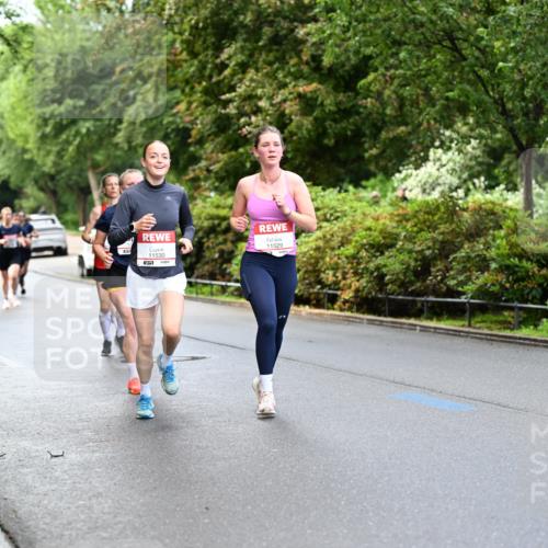 14.06.2026 - REWE Women's Run Dr. Thomas Lammeyer http://msf.ph/oto/9752651 14.06.2026 09:15:35 Laufen 11529, 11530, 7 meine-sportfotos.de