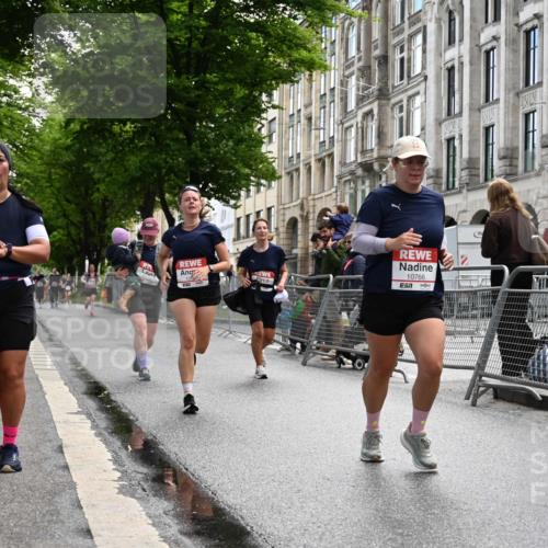 14.06.2026 - REWE Women's Run J. Mangold http://msf.ph/oto/9752656 14.06.2026 10:08:15 Ziel 10022, 10766, 10963, 11176, 11200 meine-sportfotos.de