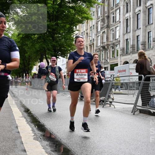 14.06.2026 - REWE Women's Run J. Mangold http://msf.ph/oto/9752665 14.06.2026 10:08:15 Ziel 10022, 10766, 10963, 11176, 11200 meine-sportfotos.de