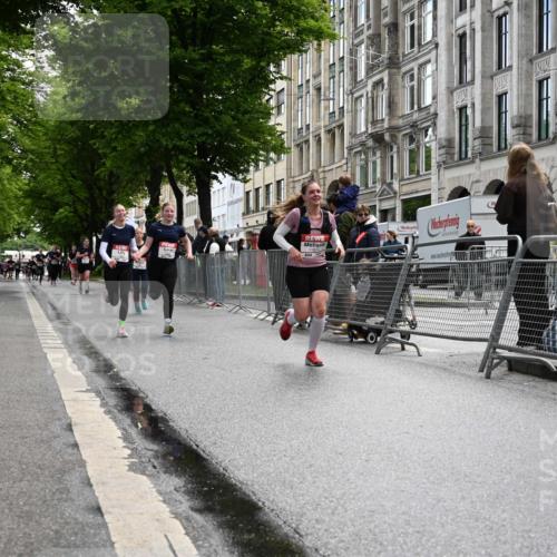 14.06.2026 - REWE Women's Run J. Mangold http://msf.ph/oto/9752678 14.06.2026 10:08:24 Ziel 10114, 10361, 10846, 11071 meine-sportfotos.de
