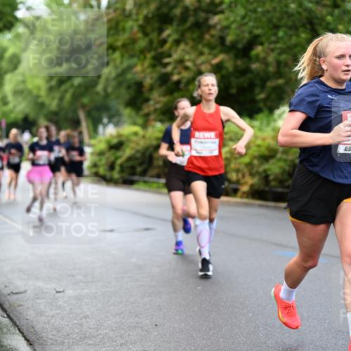 14.06.2026 - REWE Women's Run Dr. Thomas Lammeyer http://msf.ph/oto/9752684 14.06.2026 09:15:38 Laufen 10691 meine-sportfotos.de