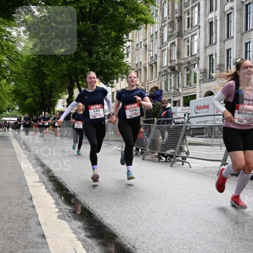 14.06.2026 - REWE Women's Run J. Mangold http://msf.ph/oto/9752690 14.06.2026 10:08:25 Ziel 10114, 10361, 10846, 11071 meine-sportfotos.de