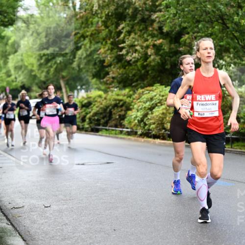 14.06.2026 - REWE Women's Run Dr. Thomas Lammeyer http://msf.ph/oto/9752698 14.06.2026 09:15:39 Laufen 10346, 57 meine-sportfotos.de