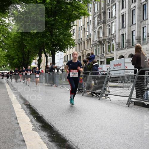 14.06.2026 - REWE Women's Run J. Mangold http://msf.ph/oto/9752705 14.06.2026 10:08:27 Ziel 10114, 10361, 10846, 11071 meine-sportfotos.de