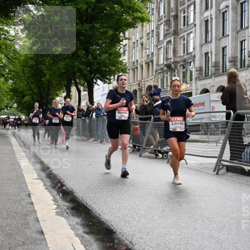 14.06.2026 - REWE Women's Run J. Mangold http://msf.ph/oto/9752719 14.06.2026 10:08:33 Ziel 10124, 10259, 10376, 10692, 10793, 11197 meine-sportfotos.de