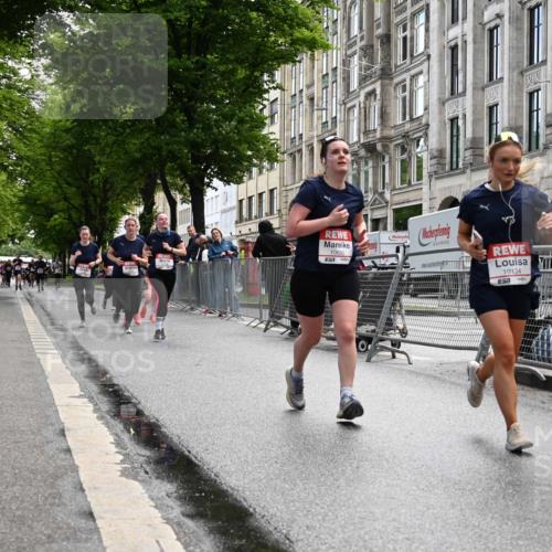 14.06.2026 - REWE Women's Run J. Mangold http://msf.ph/oto/9752725 14.06.2026 10:08:34 Ziel 10124, 10259, 10376, 10692, 10793, 11197, 11219 meine-sportfotos.de