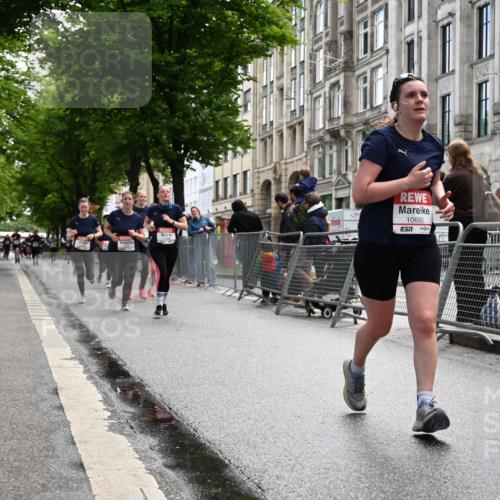 14.06.2026 - REWE Women's Run J. Mangold http://msf.ph/oto/9752727 14.06.2026 10:08:35 Ziel 10124, 10248, 10259, 10376, 10692, 10793, 11197, 11219 meine-sportfotos.de