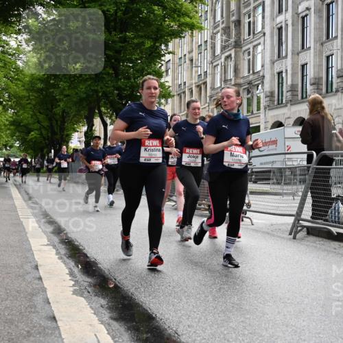 14.06.2026 - REWE Women's Run J. Mangold http://msf.ph/oto/9752744 14.06.2026 10:08:37 Ziel 10124, 10248, 10259, 10376, 10692, 10793, 11159, 11197, 11219 meine-sportfotos.de