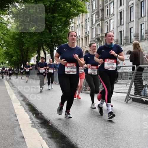 14.06.2026 - REWE Women's Run J. Mangold http://msf.ph/oto/9752746 14.06.2026 10:08:38 Ziel 10124, 10248, 10259, 10376, 10692, 10793, 11159, 11197, 11219 meine-sportfotos.de