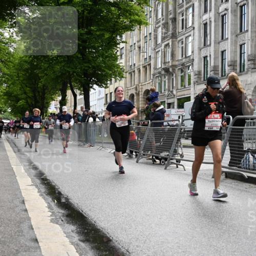14.06.2026 - REWE Women's Run J. Mangold http://msf.ph/oto/9752778 14.06.2026 10:08:44 Ziel 10248, 10751, 10884, 11153, 11159, 11219, 11455, 11489 meine-sportfotos.de
