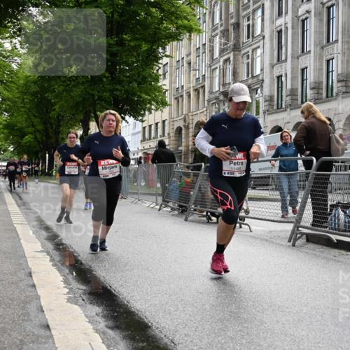 14.06.2026 - REWE Women's Run J. Mangold http://msf.ph/oto/9752786 14.06.2026 10:08:48 Ziel 10712, 10751, 10884, 11153, 11455, 11489 meine-sportfotos.de
