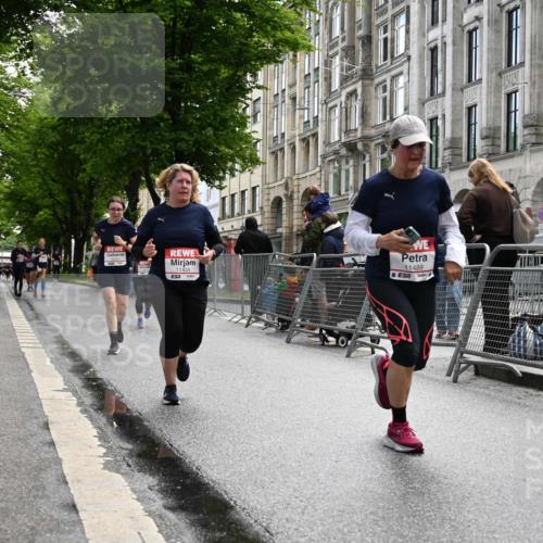 14.06.2026 - REWE Women's Run J. Mangold http://msf.ph/oto/9752788 14.06.2026 10:08:48 Ziel 10712, 10751, 10884, 11153, 11455, 11489 meine-sportfotos.de