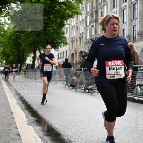 14.06.2026 - REWE Women's Run J. Mangold http://msf.ph/oto/9752800 14.06.2026 10:08:49 Ziel 10712, 10751, 10884, 11153, 11455, 11489 meine-sportfotos.de