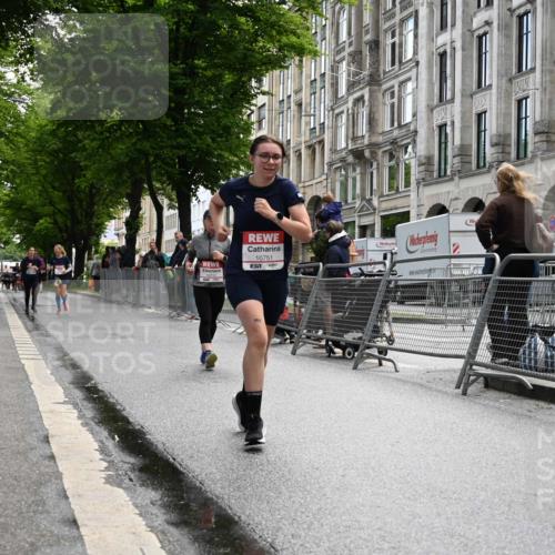14.06.2026 - REWE Women's Run J. Mangold http://msf.ph/oto/9752804 14.06.2026 10:08:50 Ziel 10712, 10751, 10884, 11455, 11489 meine-sportfotos.de