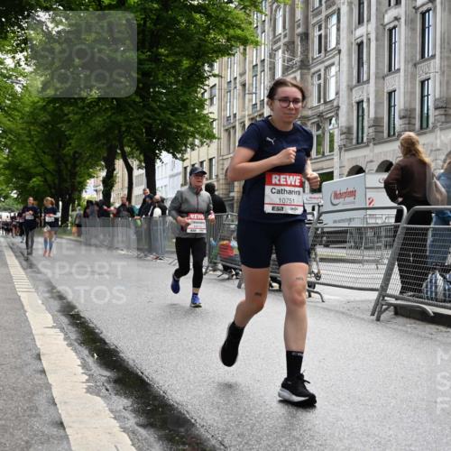 14.06.2026 - REWE Women's Run J. Mangold http://msf.ph/oto/9752809 14.06.2026 10:08:50 Ziel 10712, 10751, 10884, 11455, 11489 meine-sportfotos.de