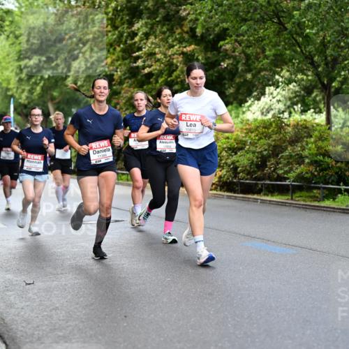 14.06.2026 - REWE Women's Run Dr. Thomas Lammeyer http://msf.ph/oto/9752813 14.06.2026 09:15:46 Laufen 10870, 57, 10958, 11388 meine-sportfotos.de