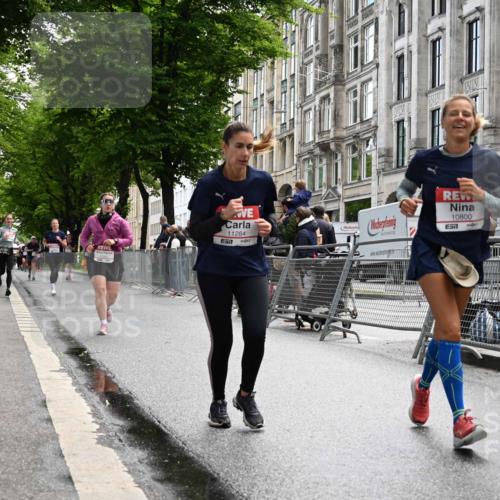 14.06.2026 - REWE Women's Run J. Mangold http://msf.ph/oto/9752828 14.06.2026 10:08:59 Ziel 10383, 10800, 11057, 11284 meine-sportfotos.de