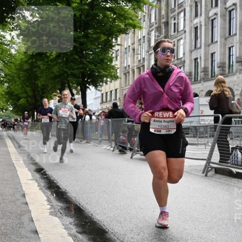 14.06.2026 - REWE Women's Run J. Mangold http://msf.ph/oto/9752847 14.06.2026 10:09:02 Ziel 10288, 10382, 10383, 10800, 11057, 11284 meine-sportfotos.de