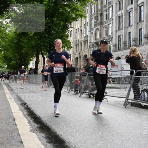 14.06.2026 - REWE Women's Run J. Mangold http://msf.ph/oto/9752873 14.06.2026 10:09:05 Ziel 10288, 10360, 10382, 10383, 11057 meine-sportfotos.de