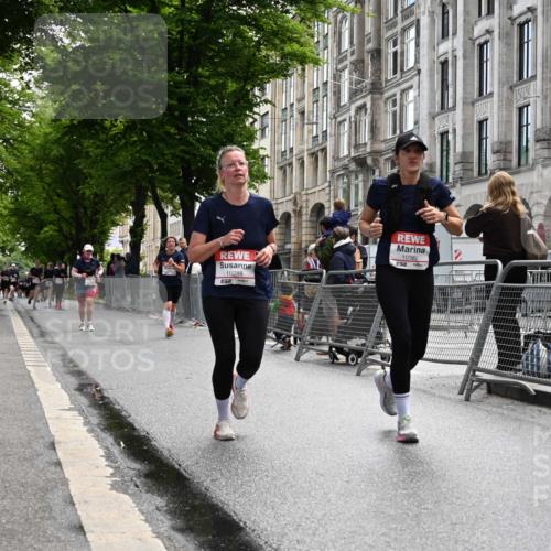 14.06.2026 - REWE Women's Run J. Mangold http://msf.ph/oto/9752875 14.06.2026 10:09:05 Ziel 10288, 10360, 10382, 10383, 11057 meine-sportfotos.de