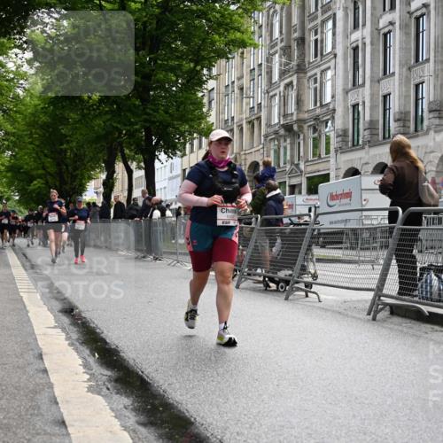14.06.2026 - REWE Women's Run J. Mangold http://msf.ph/oto/9752909 14.06.2026 10:09:11 Ziel 10047, 10360, 10382, 10977, 11431 meine-sportfotos.de