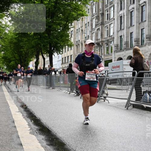 14.06.2026 - REWE Women's Run J. Mangold http://msf.ph/oto/9752914 14.06.2026 10:09:11 Ziel 10047, 10360, 10382, 10977, 11431 meine-sportfotos.de